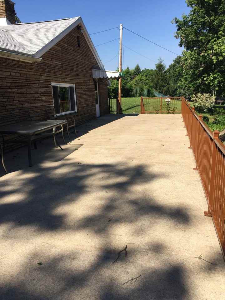 365 Tyrone Road - Photo 2 of 10