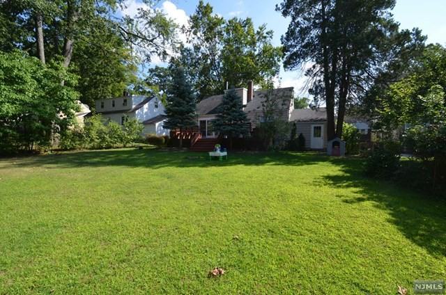 288 Lincoln Blvd - Photo 2 of 17