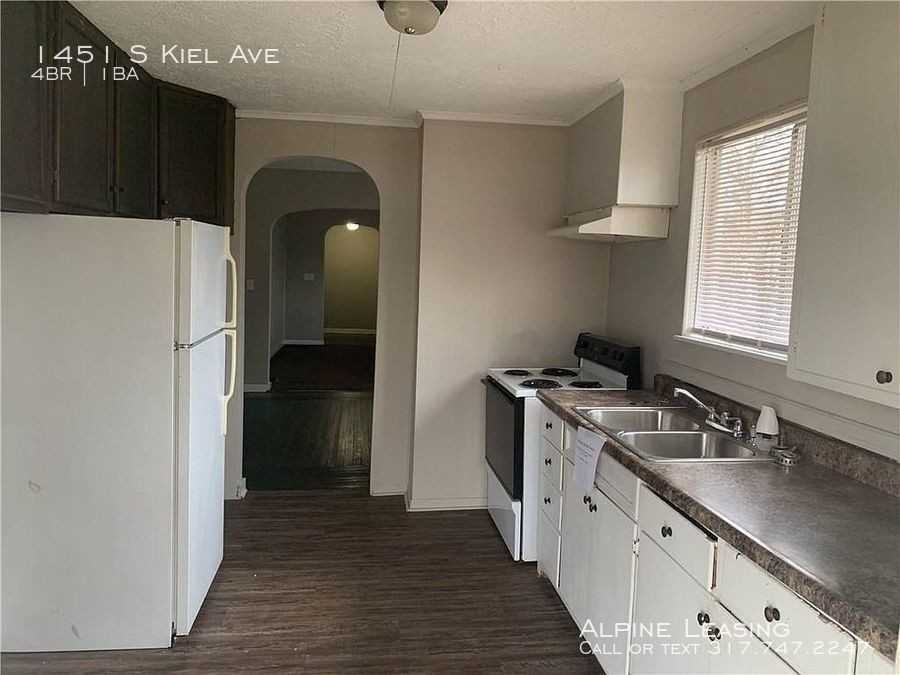 1451 S Kiel Ave - Photo 3 of 9