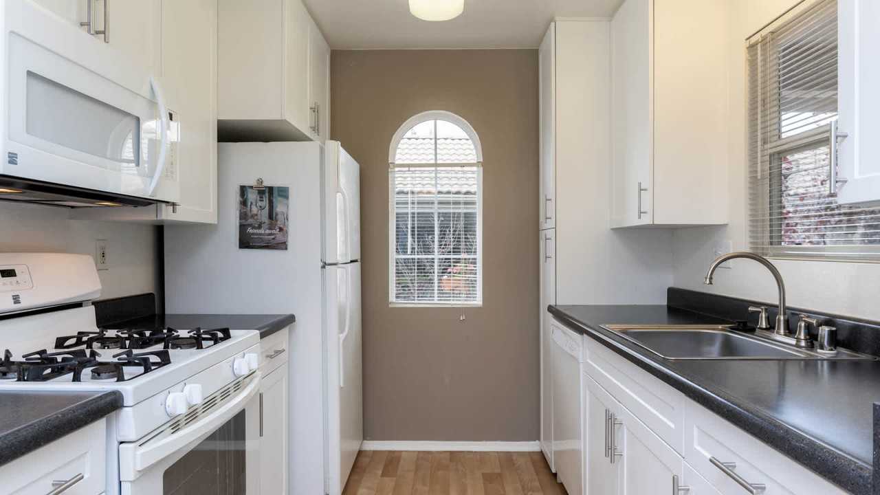 Ridgewood Village - Photo 4 of 39