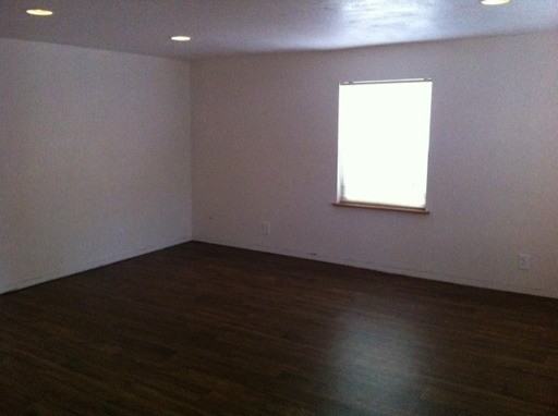544 W 20th Ave - Photo 3 of 6