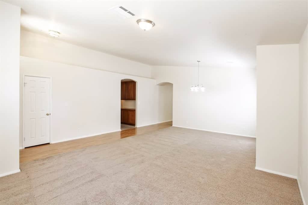 44932 13th St E - Photo 2 of 15