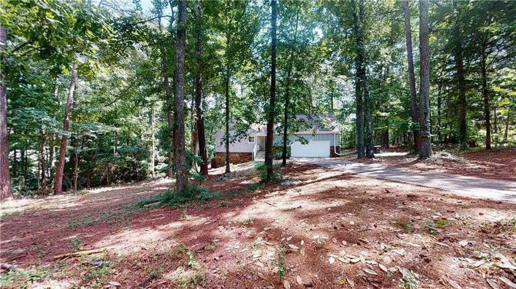 1680 Holmes Dr Sw #6 - Photo 2 of 43