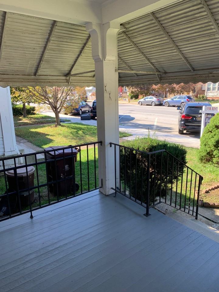 210 S Union St - Photo 2 of 12