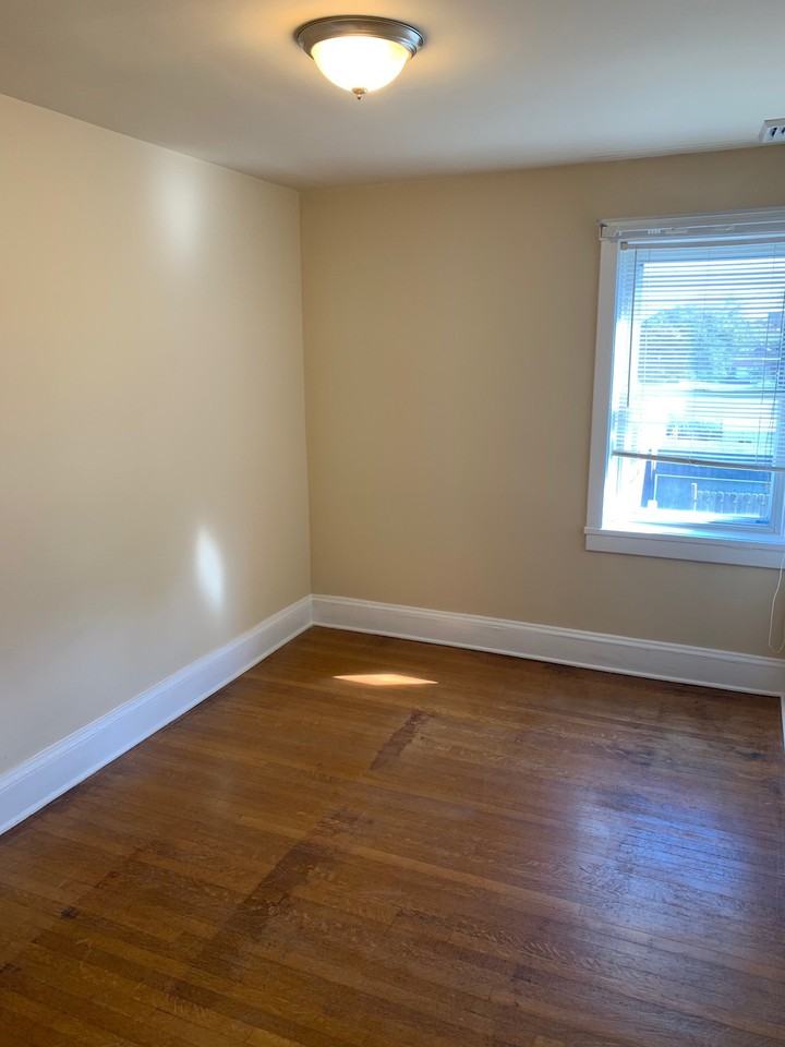 210 S Union St - Photo 3 of 12