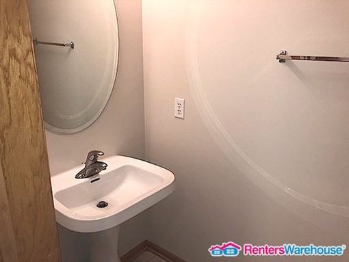 13874 52nd Ave N - Photo 6 of 10