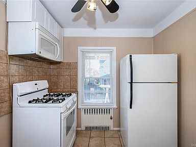 21 Wallace St - Photo 2 of 18