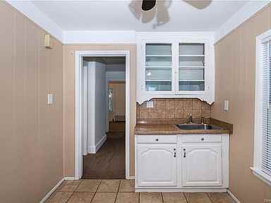 21 Wallace St - Photo 3 of 18