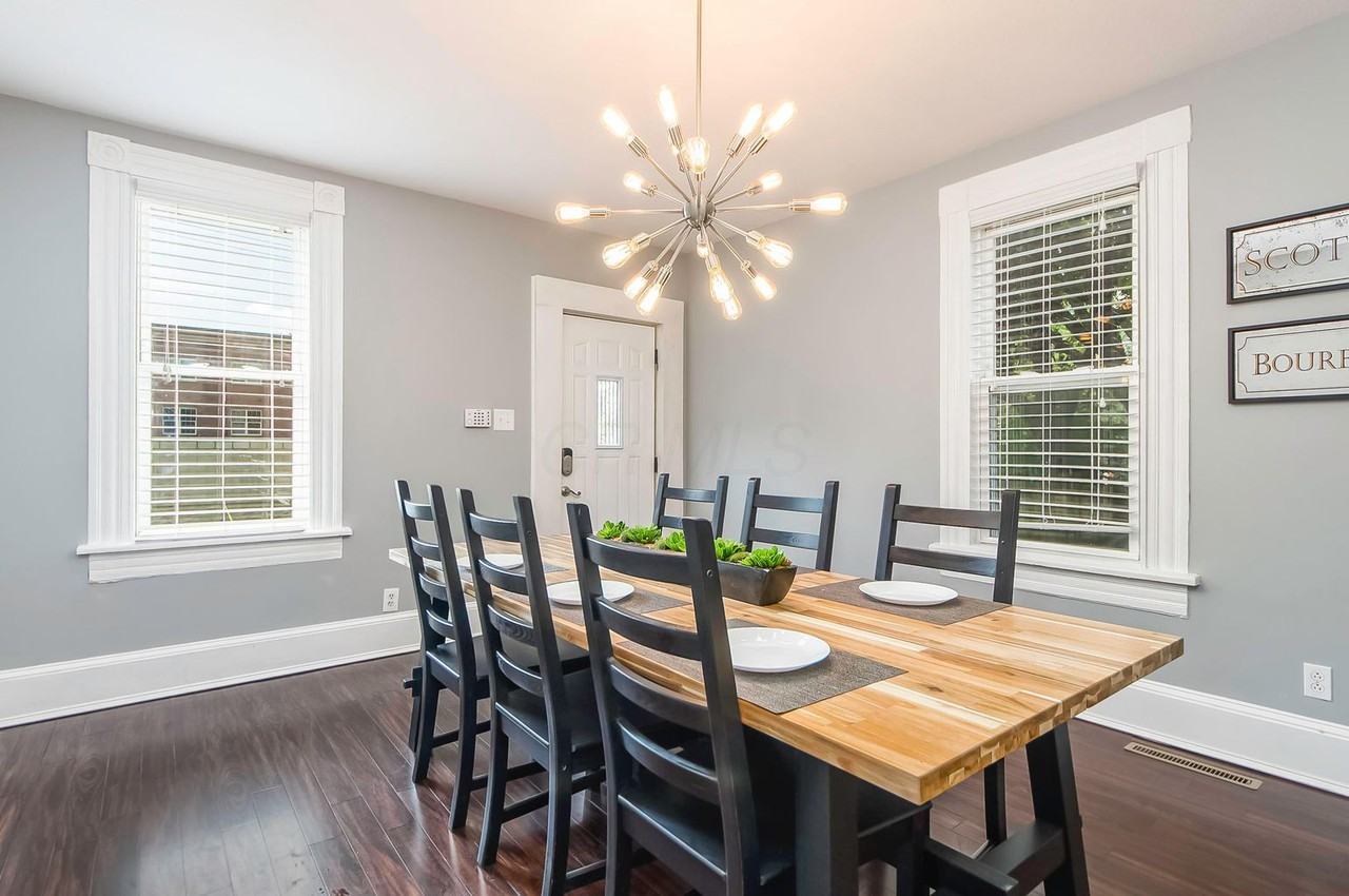 508 Jackson St - Photo 3 of 12