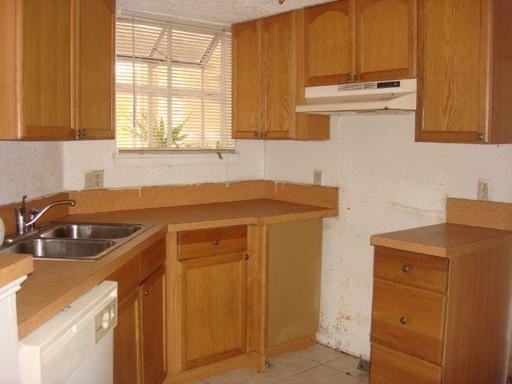 1956 Lake Atriums Cir - Photo 3 of 7