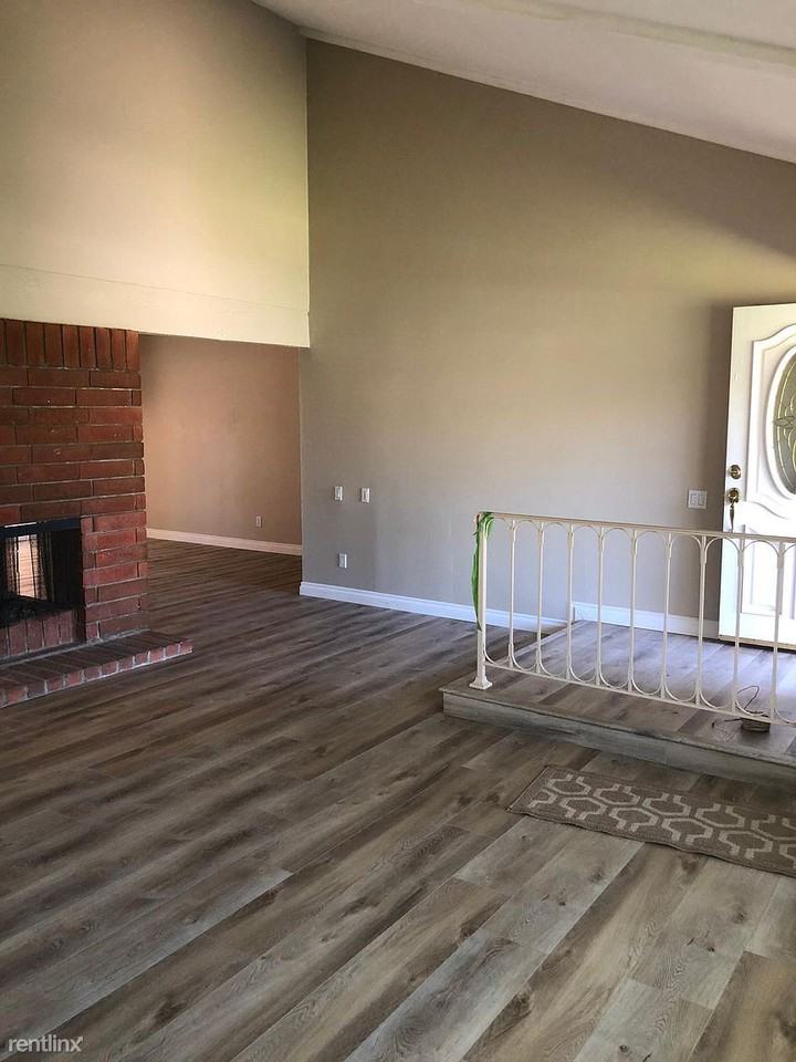 25352 Avenida Cappela - Photo 2 of 9