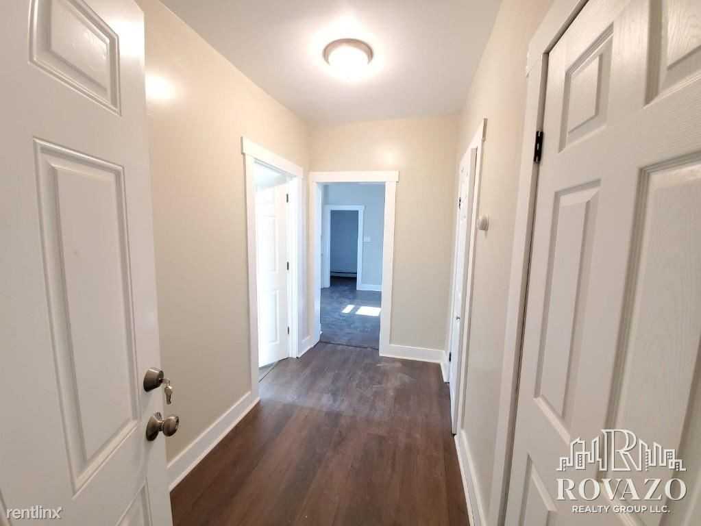 47 Webster St - Photo 3 of 15