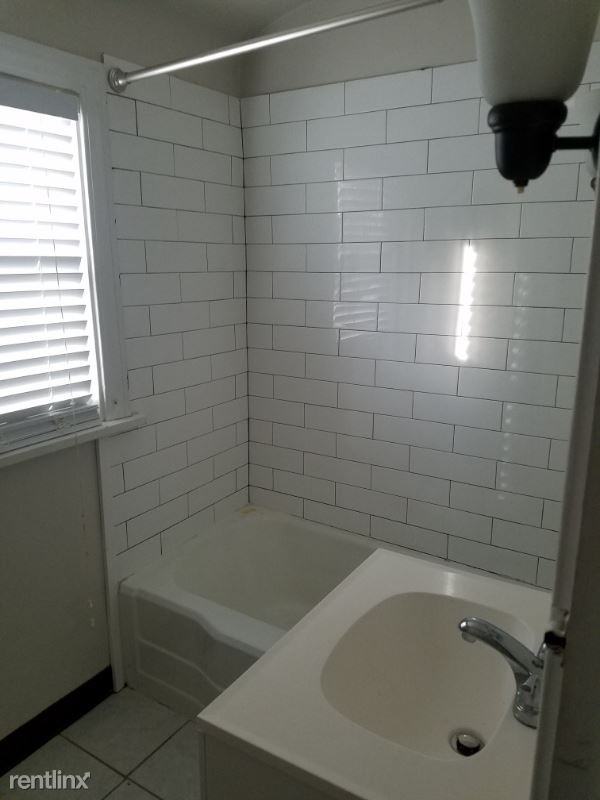 35 Meadowbrook Ave - Photo 3 of 13