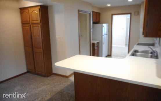 28 Maplefield Rd - Photo 3 of 19