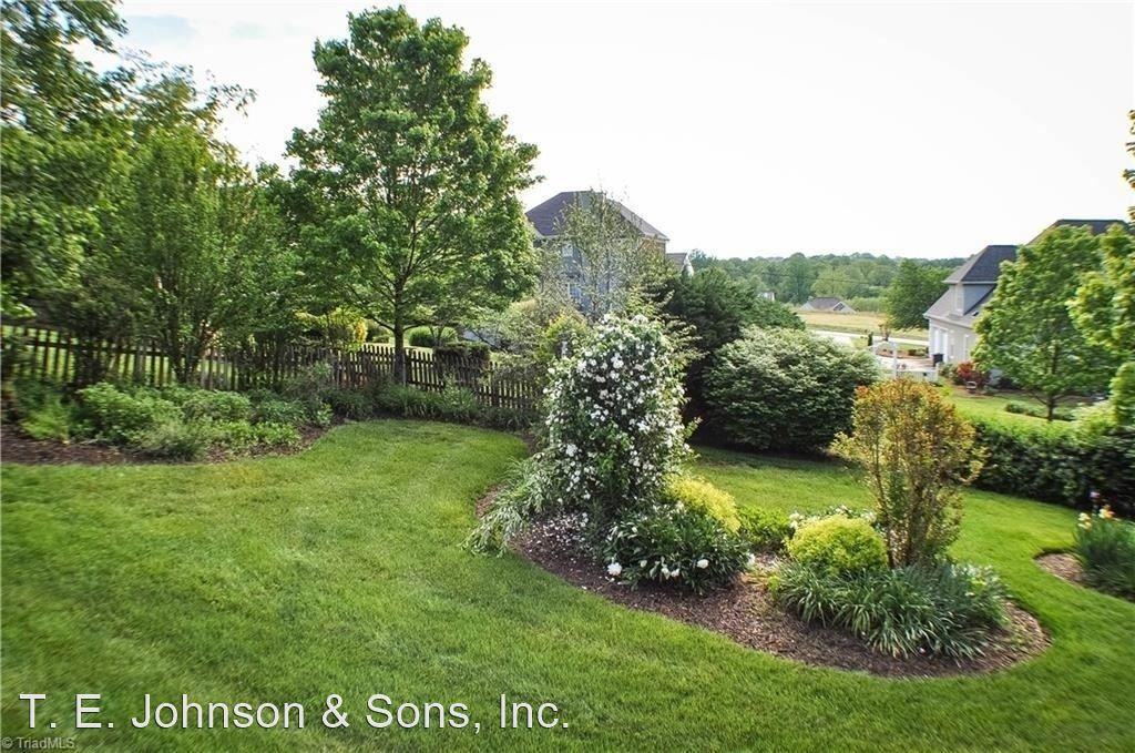 3425 Willow Wind Dr - Photo 2 of 24