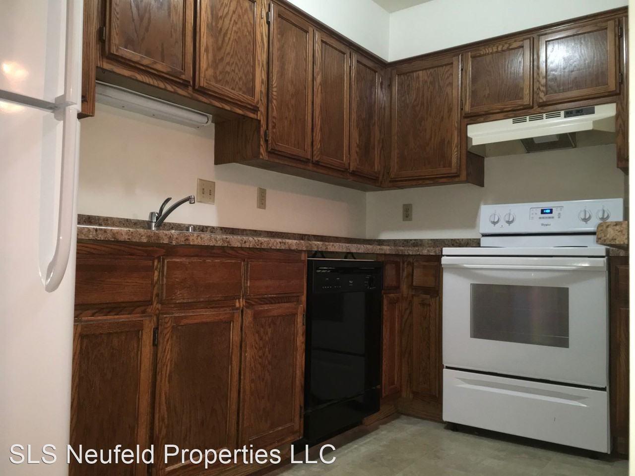 W 69 N 905 Evergreen Ct - Photo 3 of 8