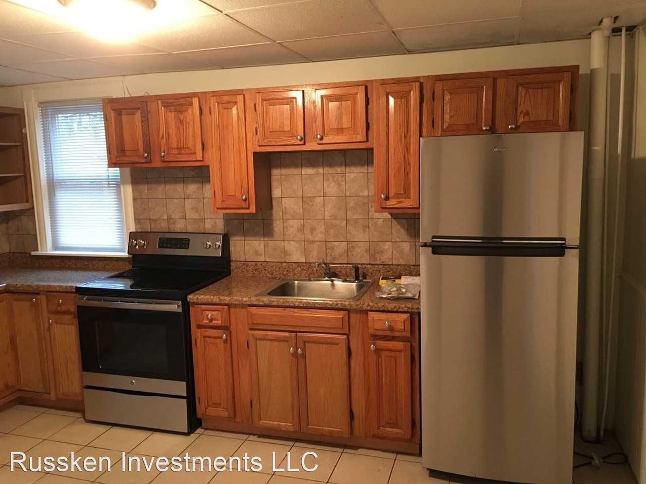 Hallet Street - Photo 2 of 7