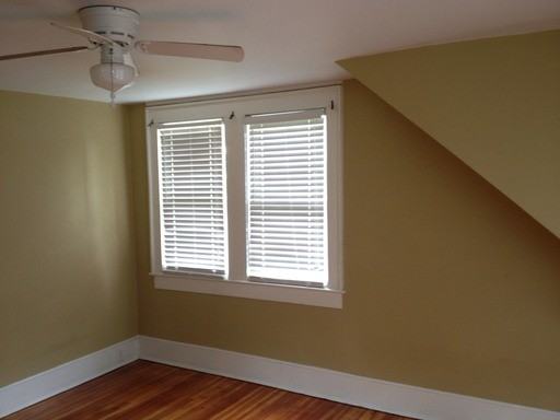134 Sunset Dr - Photo 2 of 3
