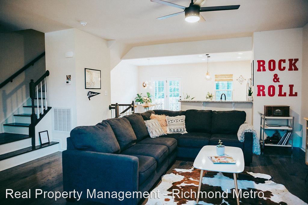 5517 Riverside Heights Way - Photo 3 of 24