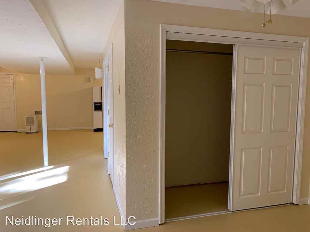 595 Greason Rd - Photo 2 of 29