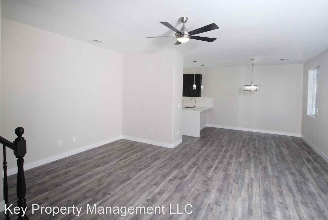 7916 Violet Dawn St - Photo 2 of 25
