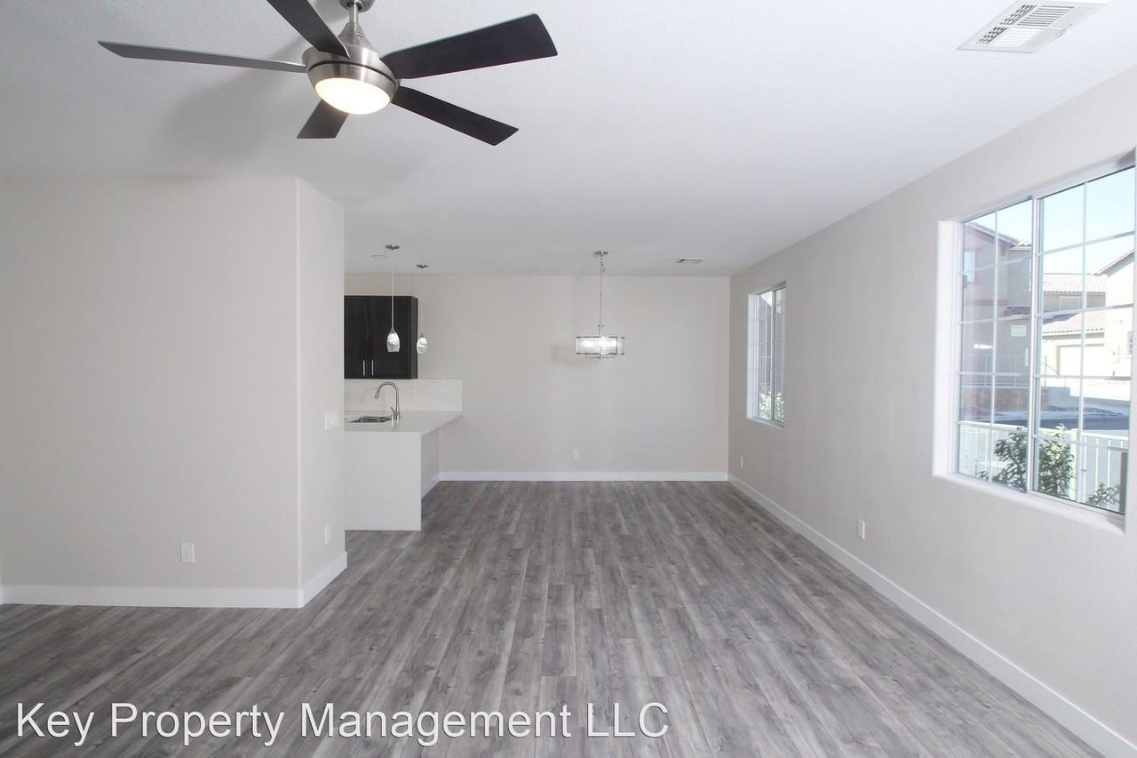 7916 Violet Dawn St - Photo 3 of 25