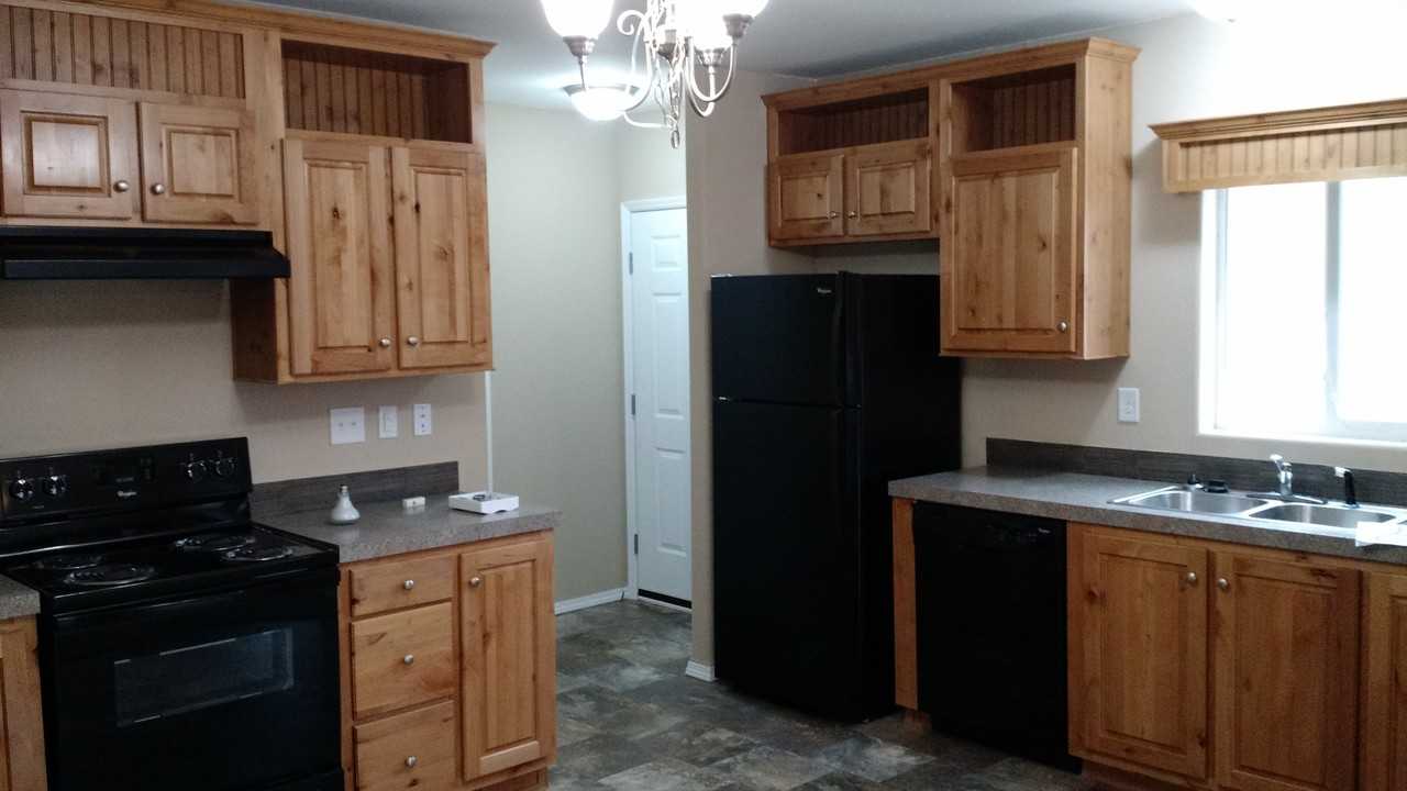 12363 Truax St - Photo 3 of 7