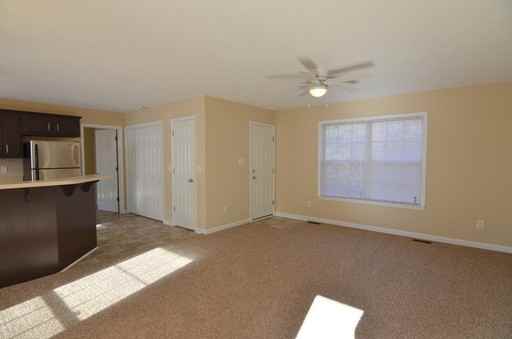 2621 Nationalwoods Dr - Photo 2 of 11