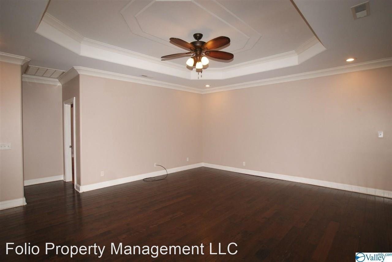 6479 Spring Creek Dr - Photo 3 of 29