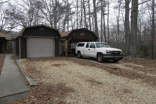 10261 Hancock Cir - Photo 2 of 36