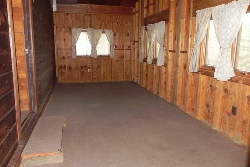 10261 Hancock Cir - Photo 3 of 36