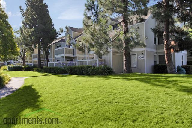 Pacific Crest Apartment Homes - Photo 2 of 7