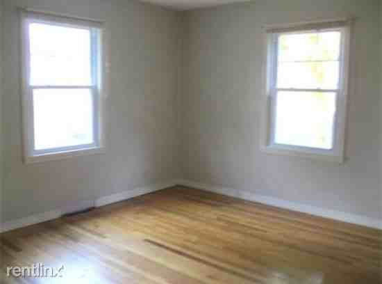 93 Balfour Dr - Photo 2 of 10