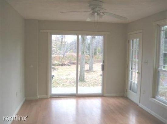 93 Balfour Dr - Photo 3 of 10