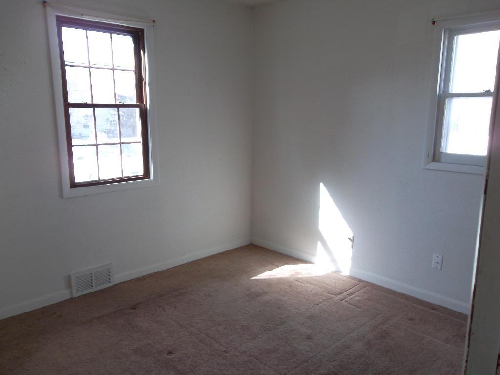 1707 Searle St - Photo 3 of 5