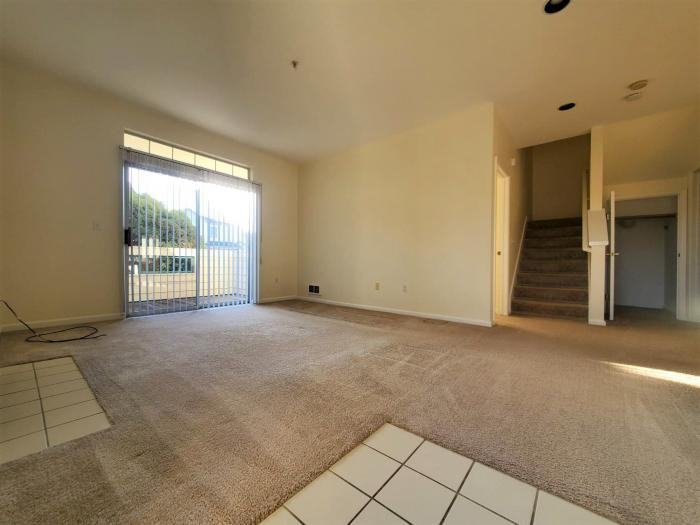 2312 Hastings Shore Ln - Photo 3 of 18