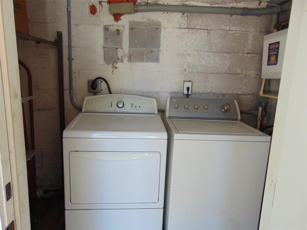 45 Harbor Cir - Photo 3 of 50