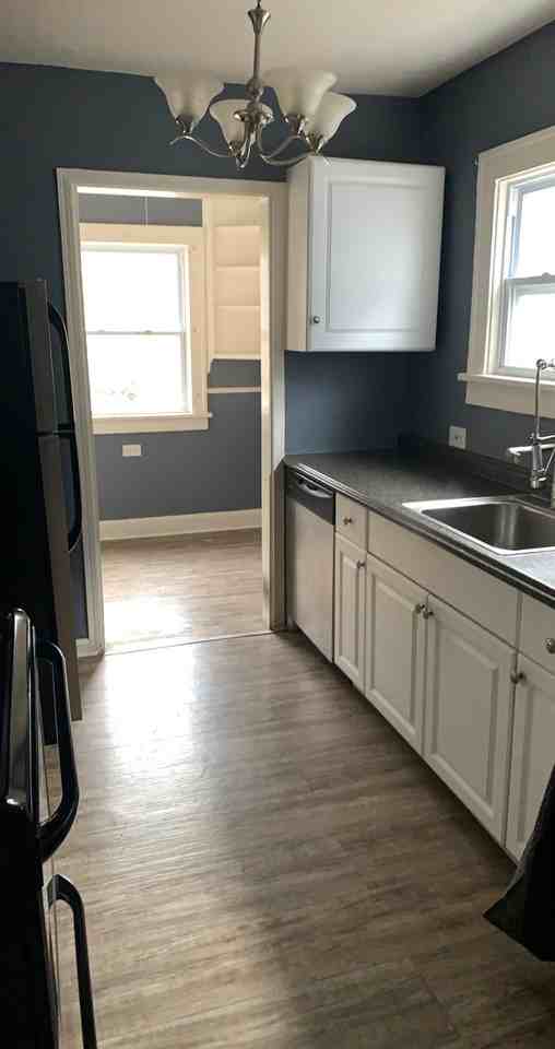 5411 The Paseo - Photo 3 of 8