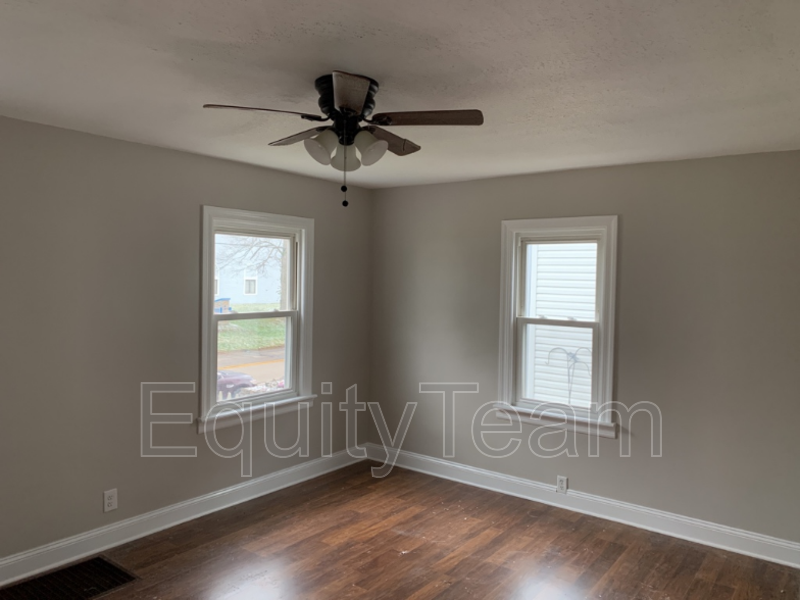 4556 Kugler Mill Rd - Photo 2 of 12