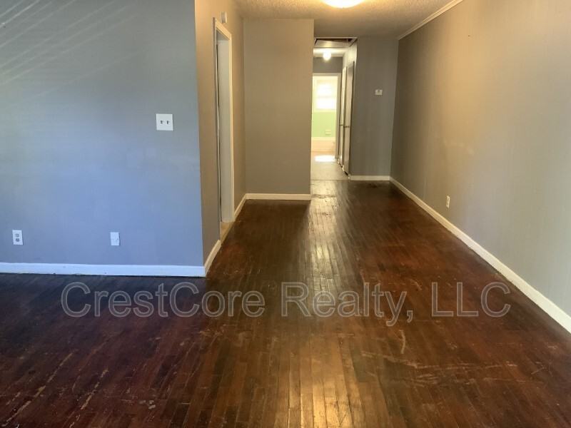 2039 Cedar St - Photo 2 of 13