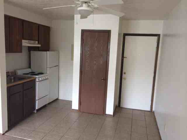 Meadowbrook Apartments - Photo 3 of 5