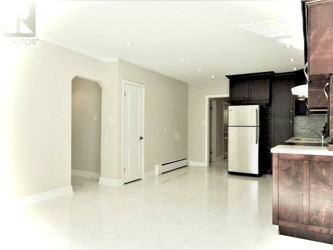 42 Emerald Crescent - Photo 3 of 15