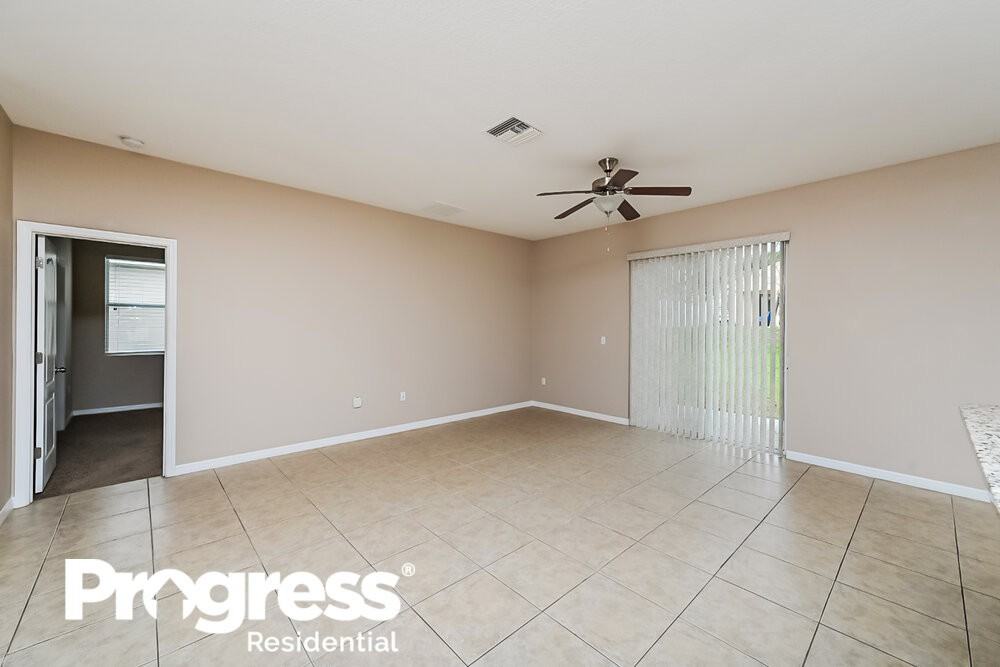 36029 Laguna Hills Cir - Photo 3 of 16