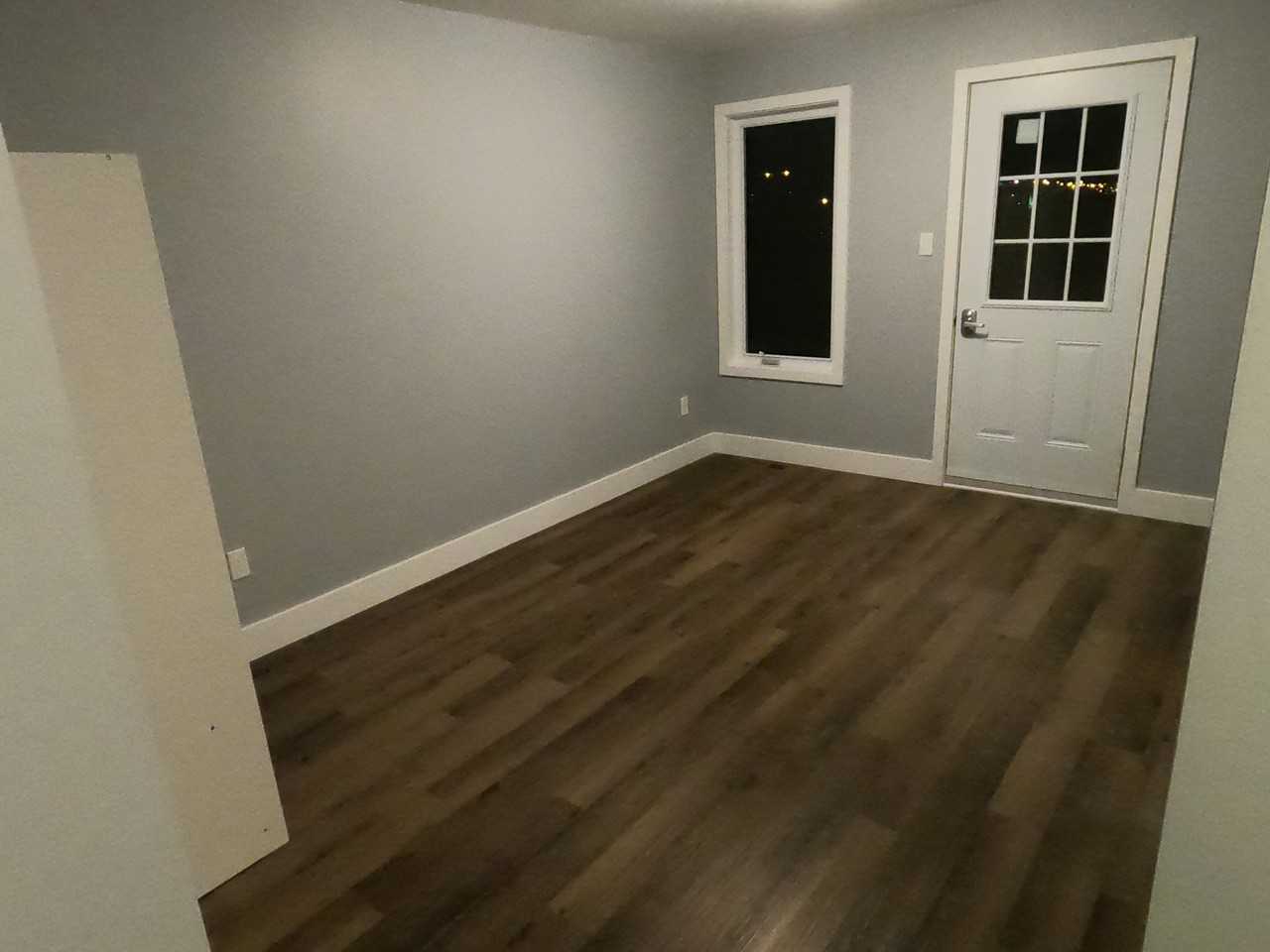303 Bell Street South #4 - Photo 3 of 13