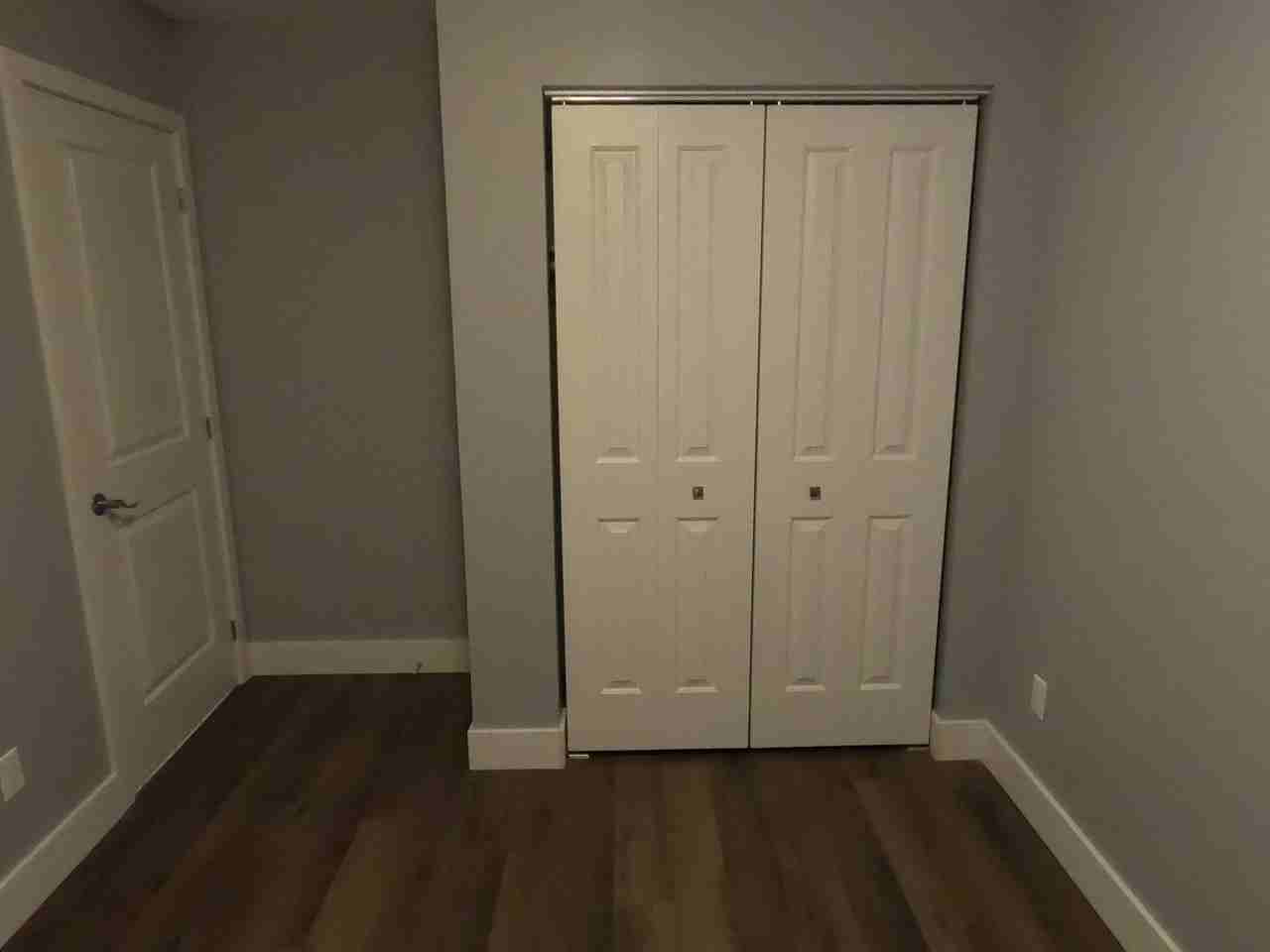 303 Bell Street South #4 - Photo 5 of 13