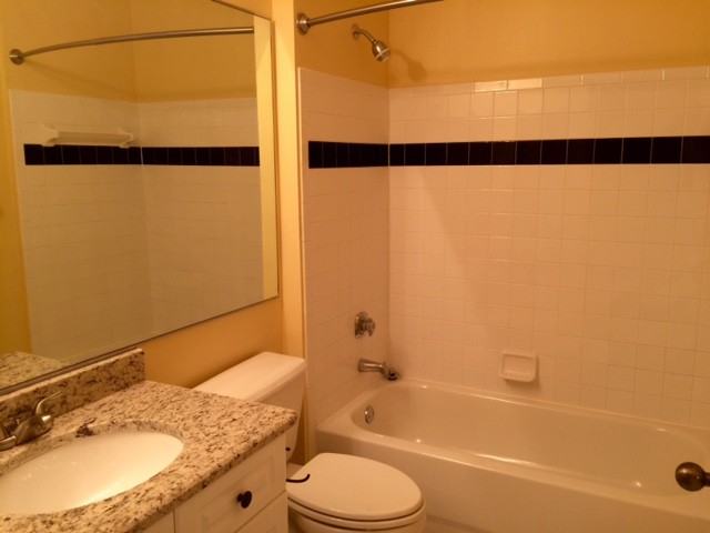 709 Bloom St #240 - Photo 3 of 13