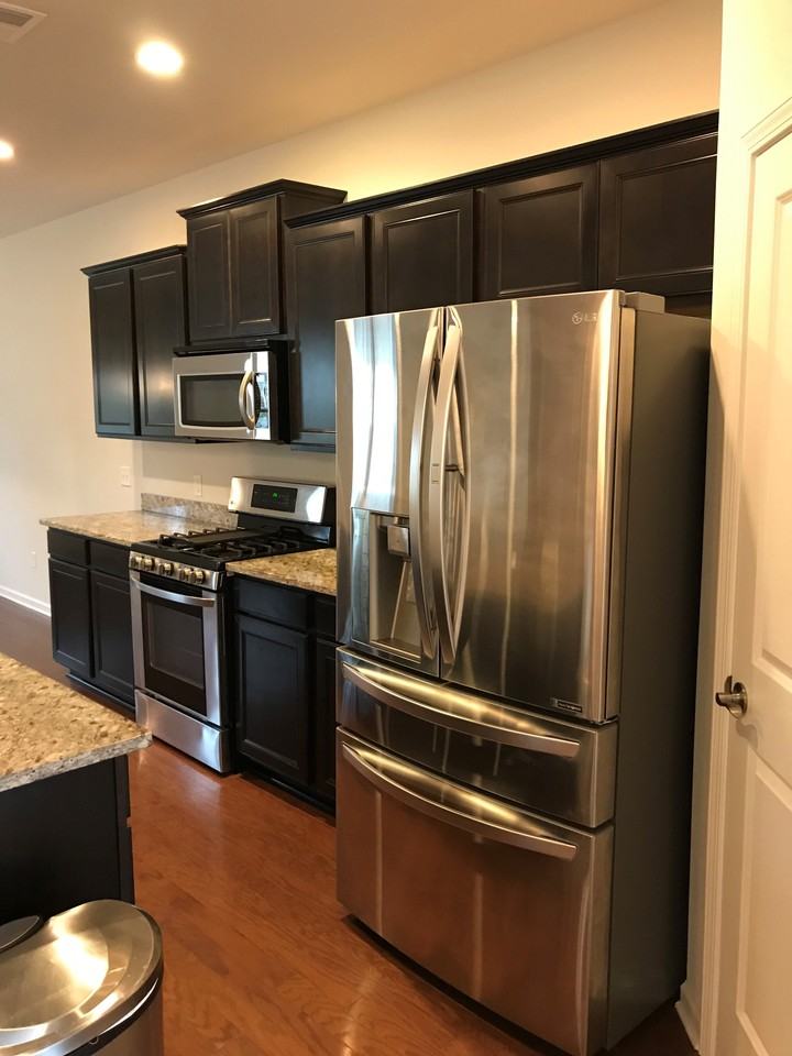 3071 Conservancy Ln - Photo 3 of 39