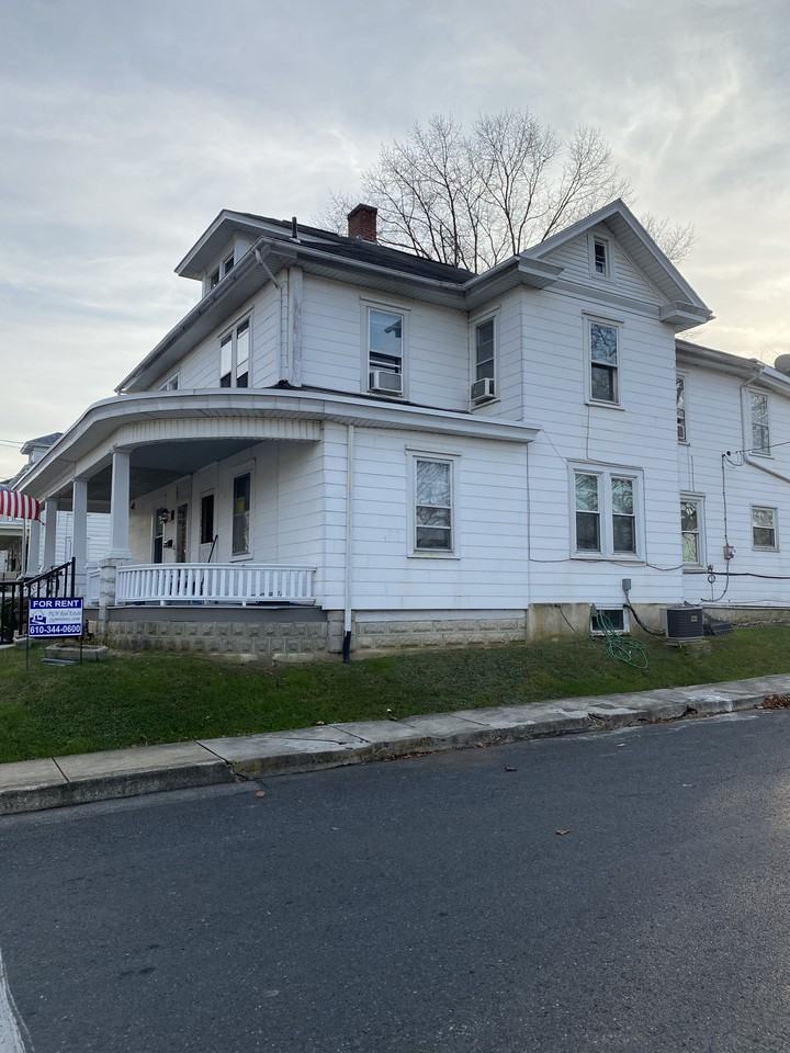 332 W Sunset Ave - Photo 3 of 18