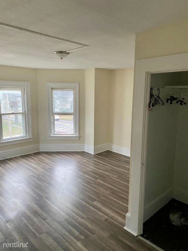 2 2 Canadaigua St 2 - Photo 3 of 10