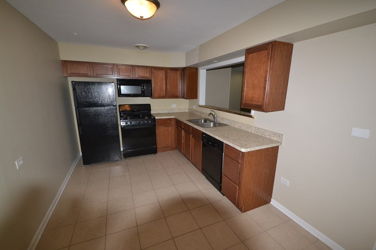 355 Laporte Ave - Photo 3 of 10